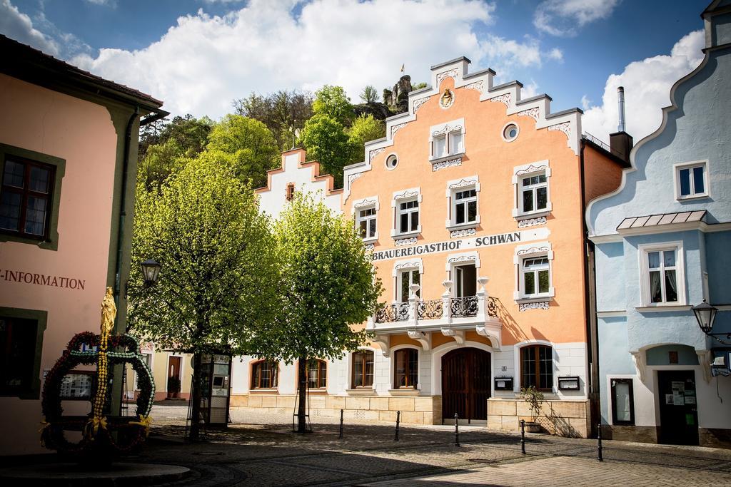 Gasthaus Schwan Riedenburg Exterior photo